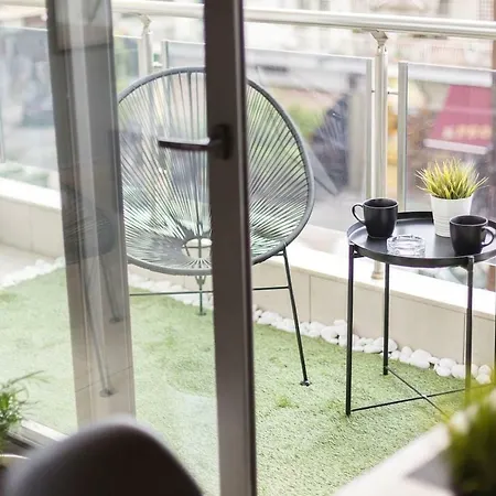 F & B Collection - Escape Avenue Thessaloniki