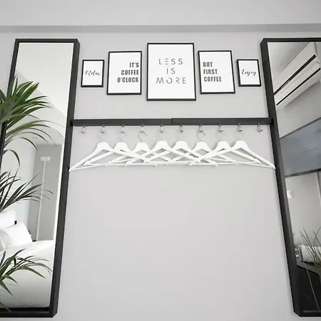 F & B Collection - Escape Avenue * Thessaloniki
